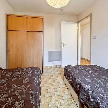 Bel T2 Avec Parking Au Cap D'agde - Fr-1-749-86 * Agde