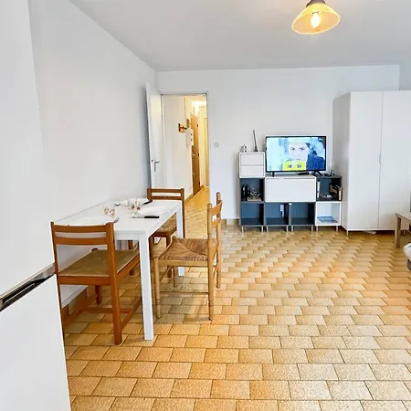 Bel T2 Avec Parking Au Cap D'agde - Fr-1-749-86 Apartmán *